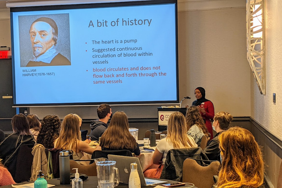 Mini Med School BC students in Nanaimo learn about the heart