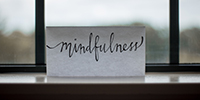 Piece of paper that says mindfulness