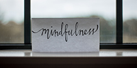 Piece of paper that says mindfulness