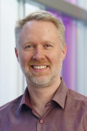 Dr. Tom Blydt-Hansen