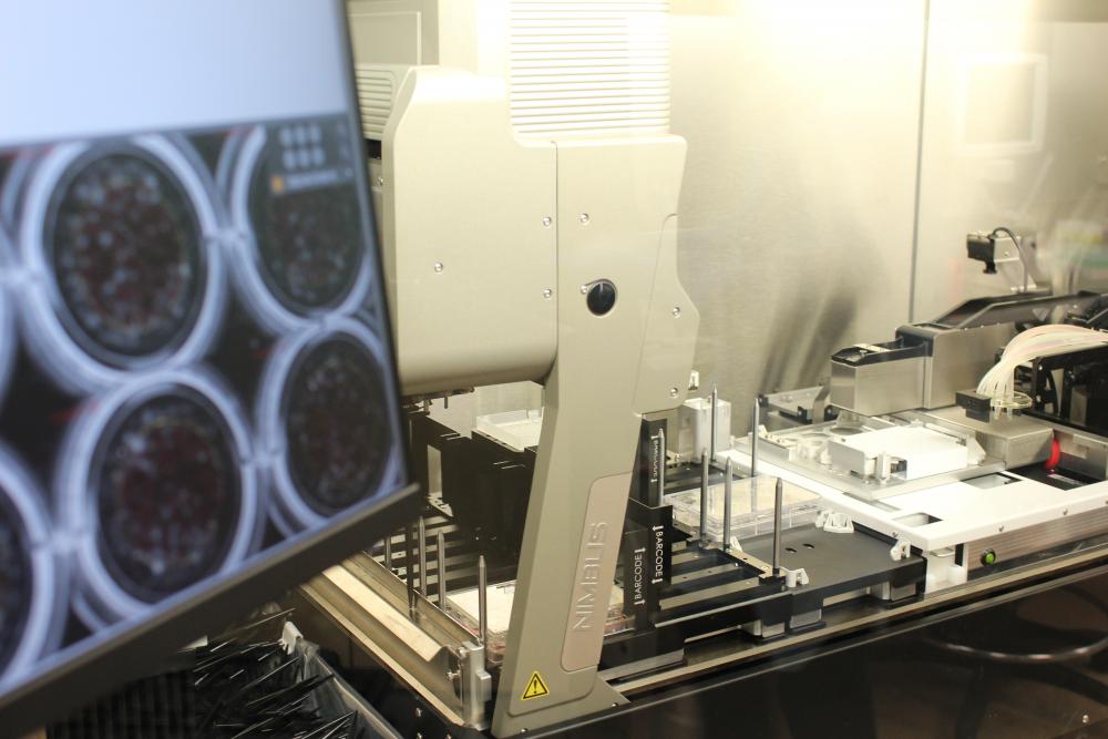 robotic stem cell machine