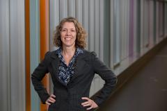 Dr. Julie Bettinger