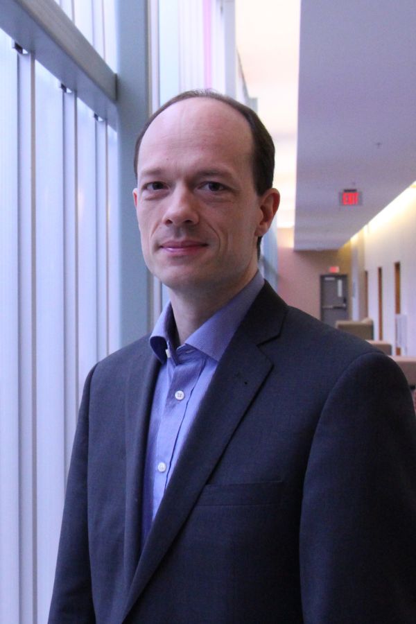 Headshot of Matthias Görges