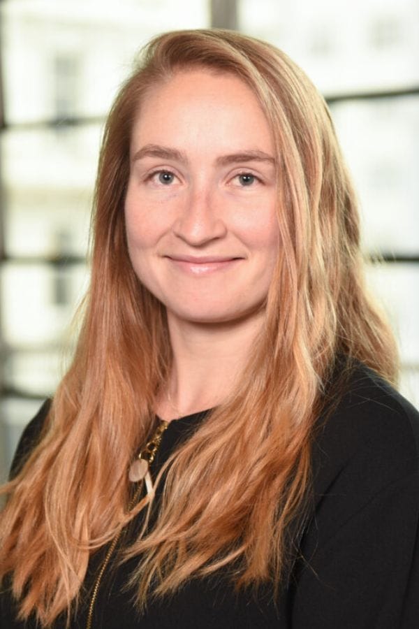 Headshot of Anna Blakney